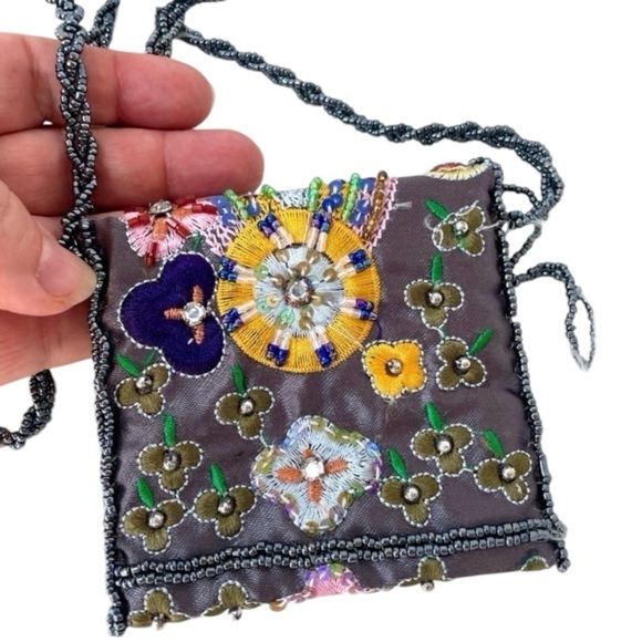Vintage 1990’s Beaded Mini Crossbody Purse - Picture 2 of 8